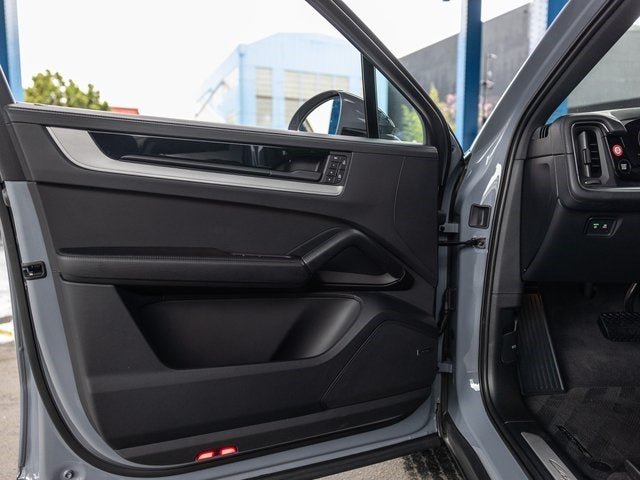 2025 Porsche Cayenne Cayenne Coupe