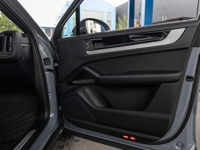 2025 Porsche Cayenne Cayenne Coupe