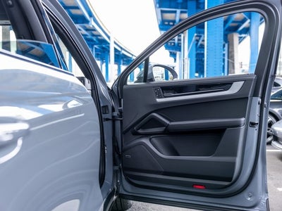 2025 Porsche Cayenne Coupe Base