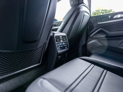 2025 Porsche Cayenne Coupe Base