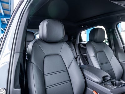 2025 Porsche Cayenne Coupe Base