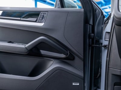 2025 Porsche Cayenne Coupe Base