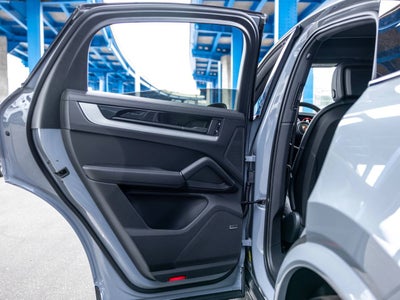 2025 Porsche Cayenne Cayenne Coupe