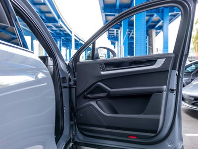 2025 Porsche Cayenne Cayenne Coupe