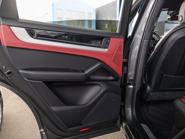 2025 Porsche Cayenne Cayenne Coupe