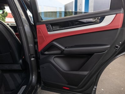 2025 Porsche Cayenne Cayenne Coupe