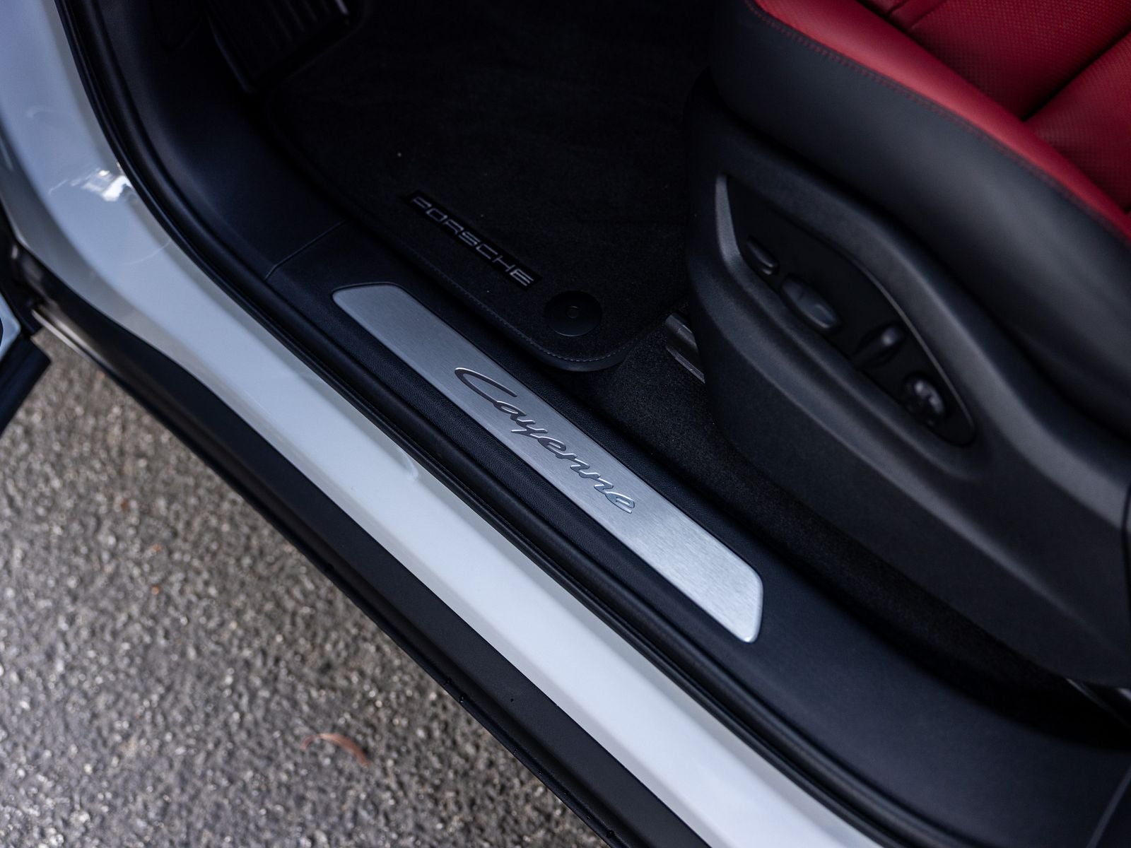 2026 Porsche Cayenne Coupe Base