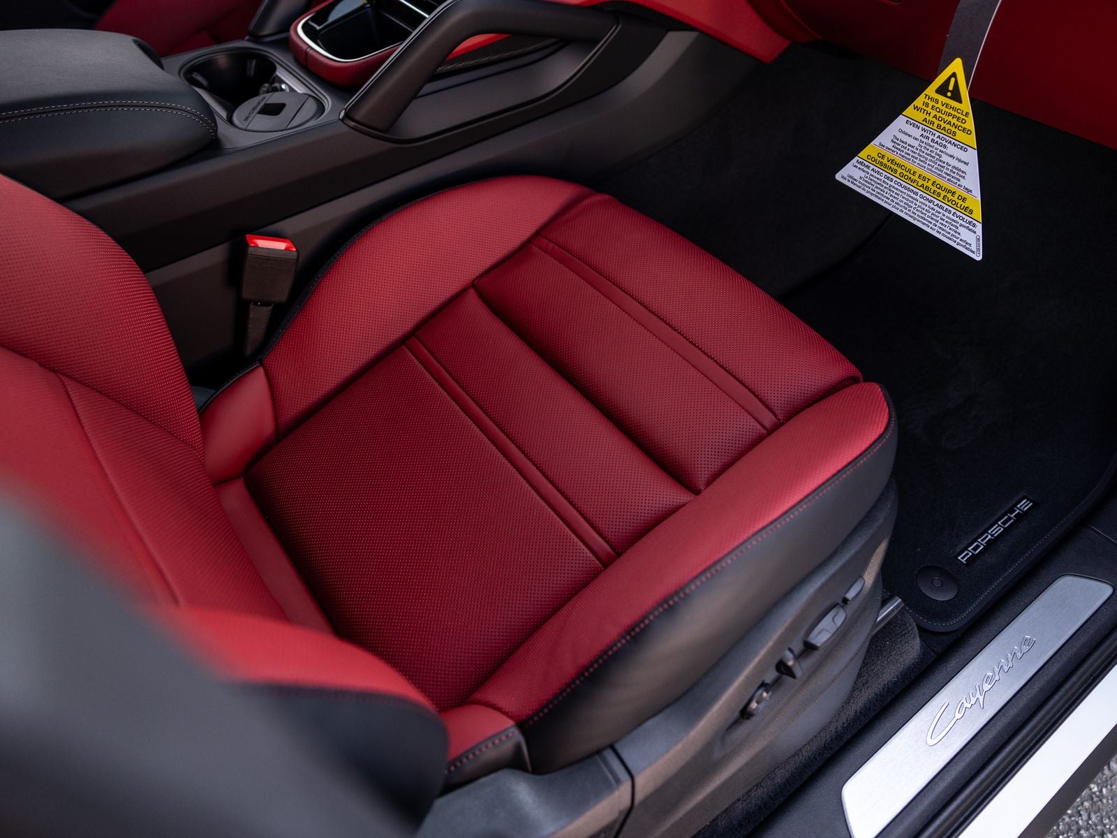 2026 Porsche Cayenne Coupe Base
