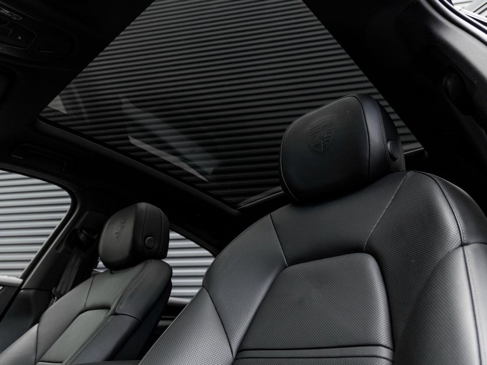 2025 Porsche Cayenne Coupe Base