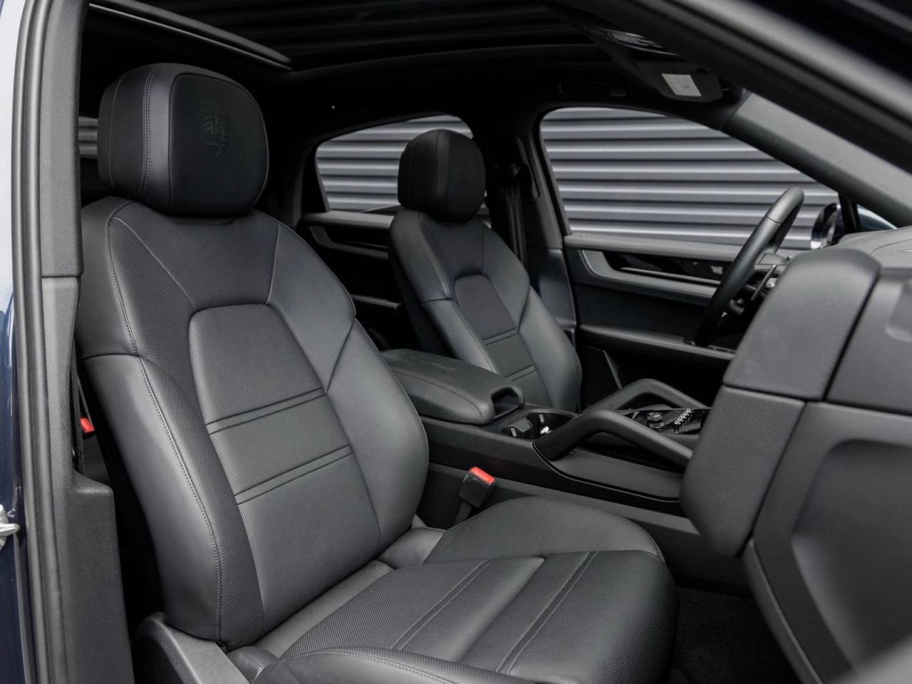 2025 Porsche Cayenne Coupe