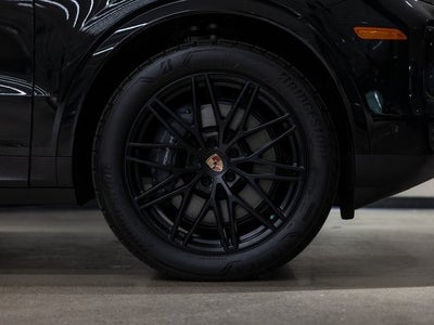 2026 Porsche Cayenne Coupe Base