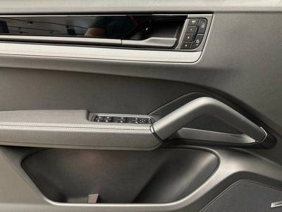 2025 Porsche Cayenne Cayenne Coupe