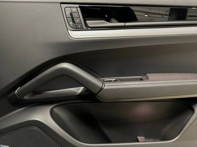 2025 Porsche Cayenne Cayenne Coupe