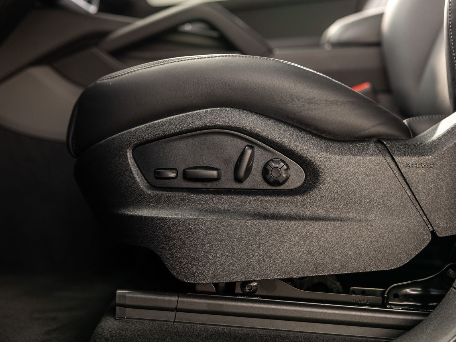 2025 Porsche Cayenne Coupe