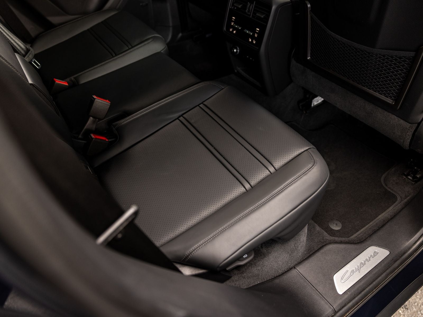 2025 Porsche Cayenne Coupe