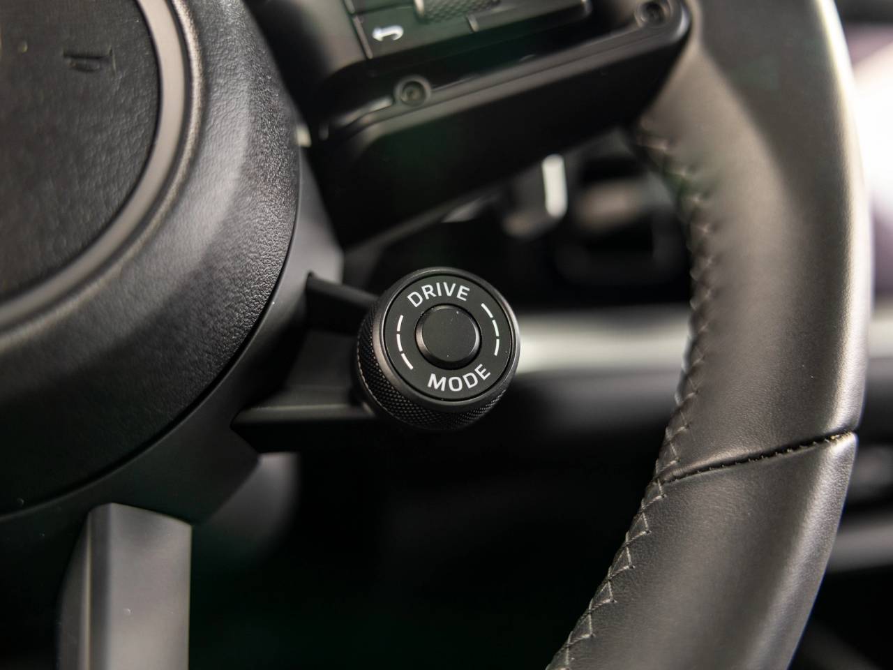 2025 Porsche Cayenne Coupe