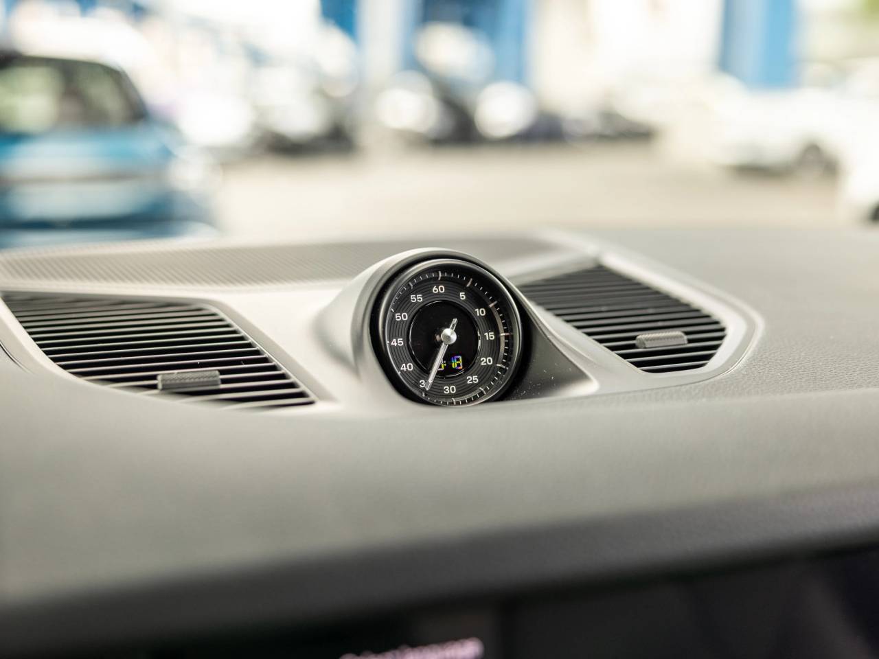 2025 Porsche Cayenne Coupe