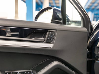 2025 Porsche Cayenne Coupe