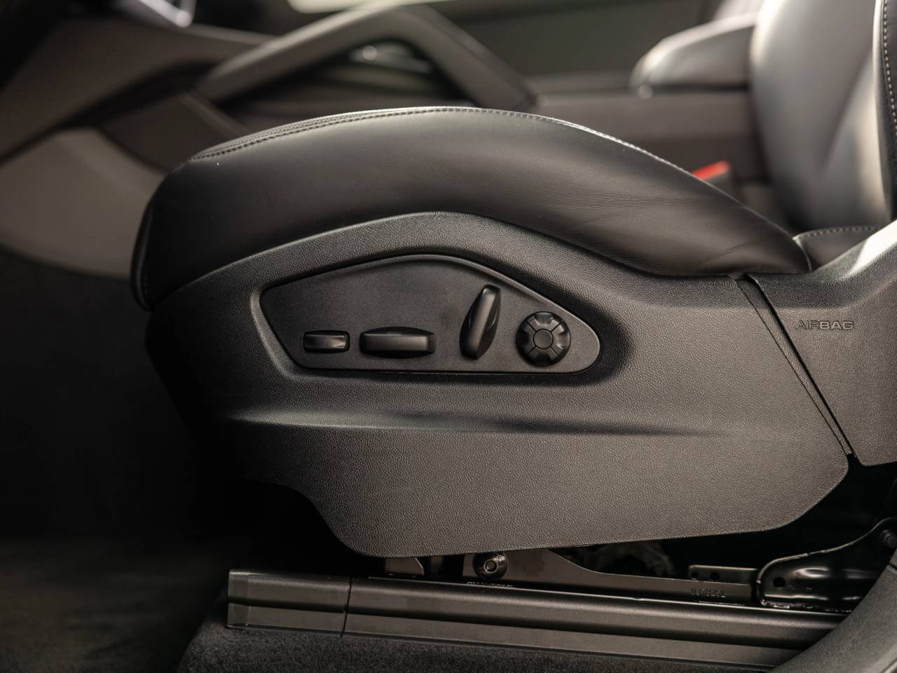 2025 Porsche Cayenne Coupe