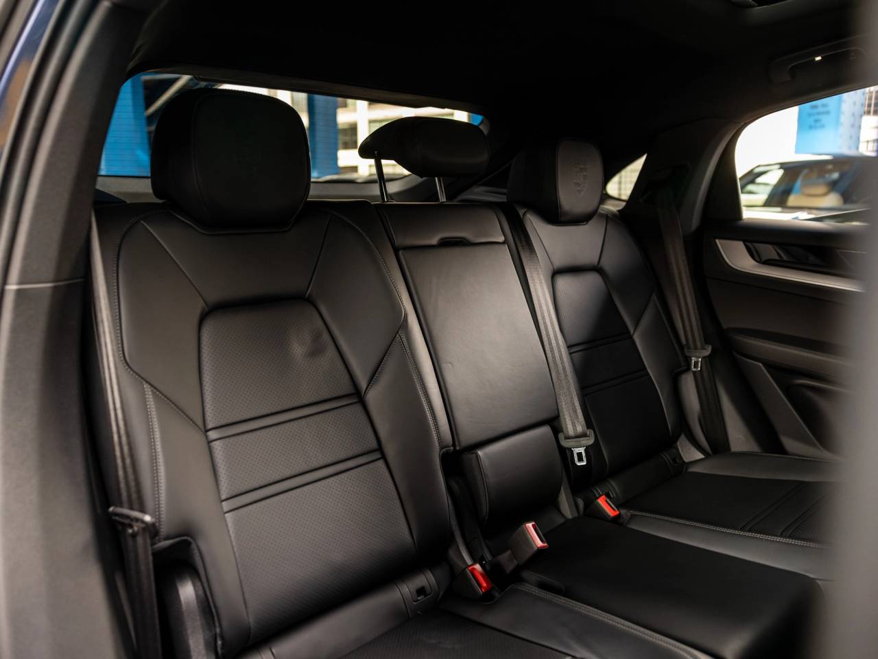 2025 Porsche Cayenne Coupe