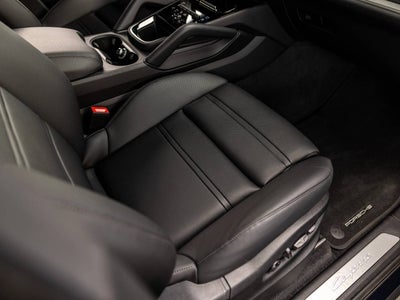 2025 Porsche Cayenne Coupe