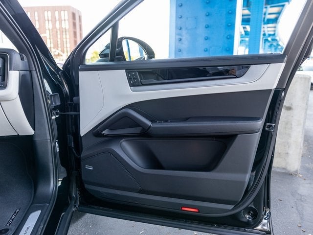 2025 Porsche Cayenne Cayenne Coupe