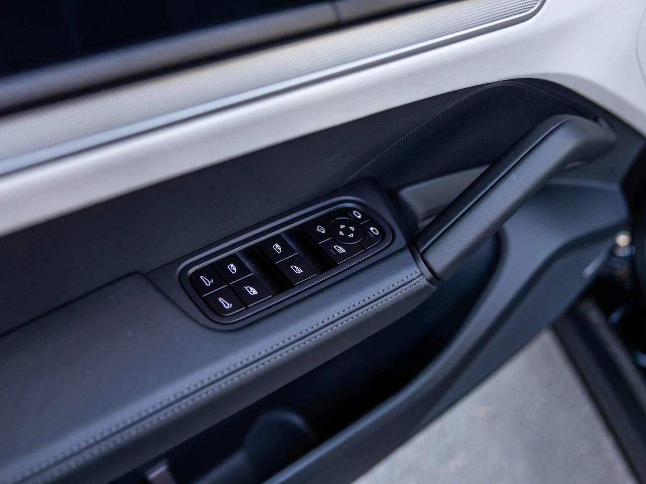 2025 Porsche Cayenne Cayenne Coupe