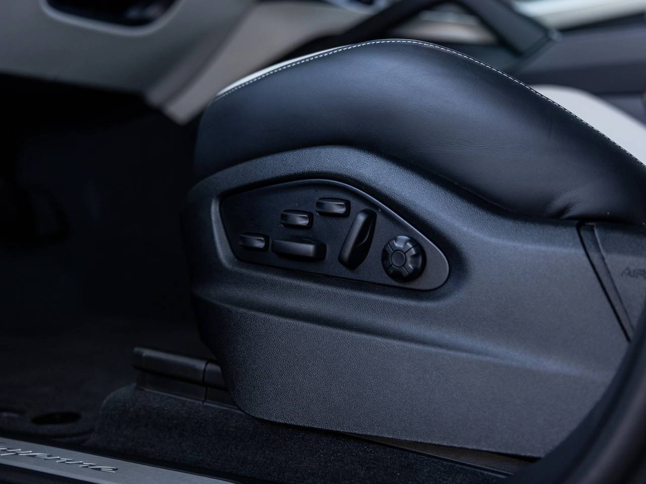 2025 Porsche Cayenne Cayenne Coupe