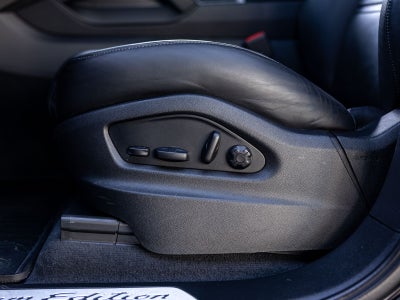 2023 Porsche Cayenne Coupe Platinum Edition