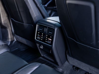 2023 Porsche Cayenne Coupe Platinum Edition