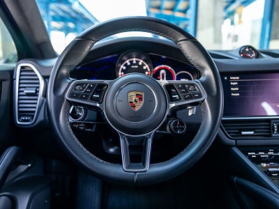 2023 Porsche Cayenne Coupe Platinum Edition