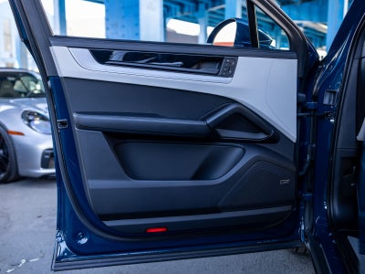 2025 Porsche Cayenne Cayenne Coupe