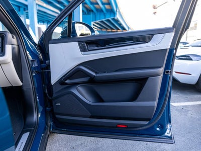 2025 Porsche Cayenne Cayenne Coupe