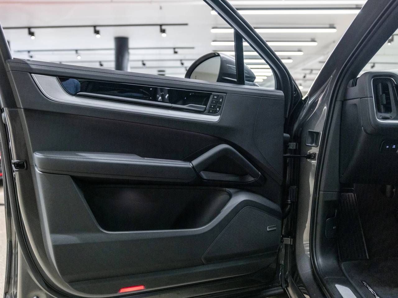 2026 Porsche Cayenne Cayenne Coupe