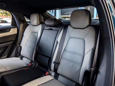 2025 Porsche Cayenne Cayenne Coupe