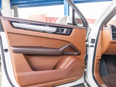 2023 Porsche Cayenne Cayenne Coupe Platinum Edition