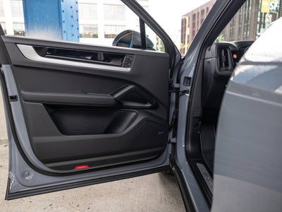2026 Porsche Cayenne Cayenne Coupe