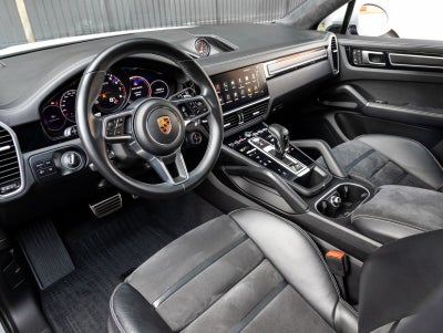 2023 Porsche Cayenne Coupe GTS