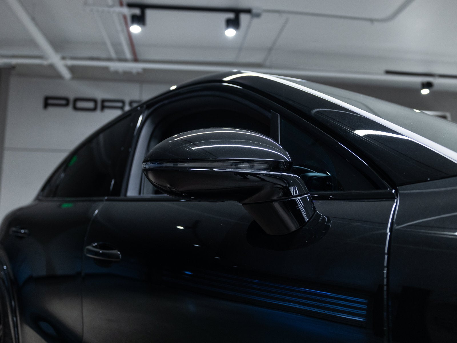 2025 Porsche Cayenne Cayenne GTS Coupe