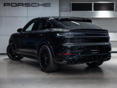 2025 Porsche Cayenne Cayenne GTS Coupe