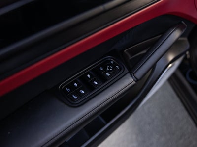 2025 Porsche Cayenne Cayenne GTS Coupe