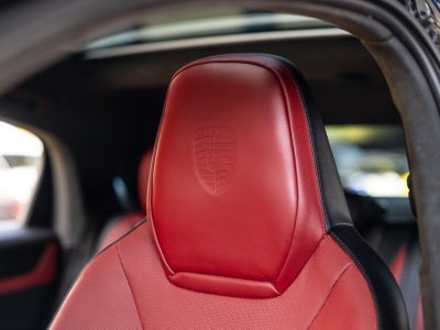 2025 Porsche Cayenne Cayenne GTS Coupe