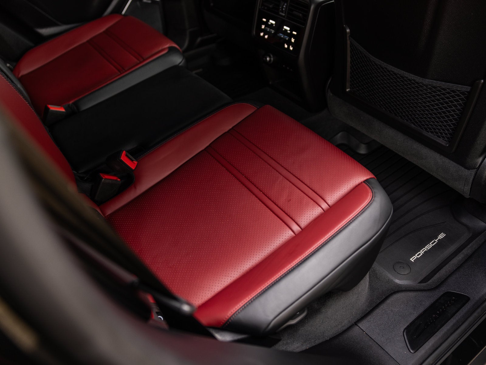 2025 Porsche Cayenne Cayenne GTS Coupe