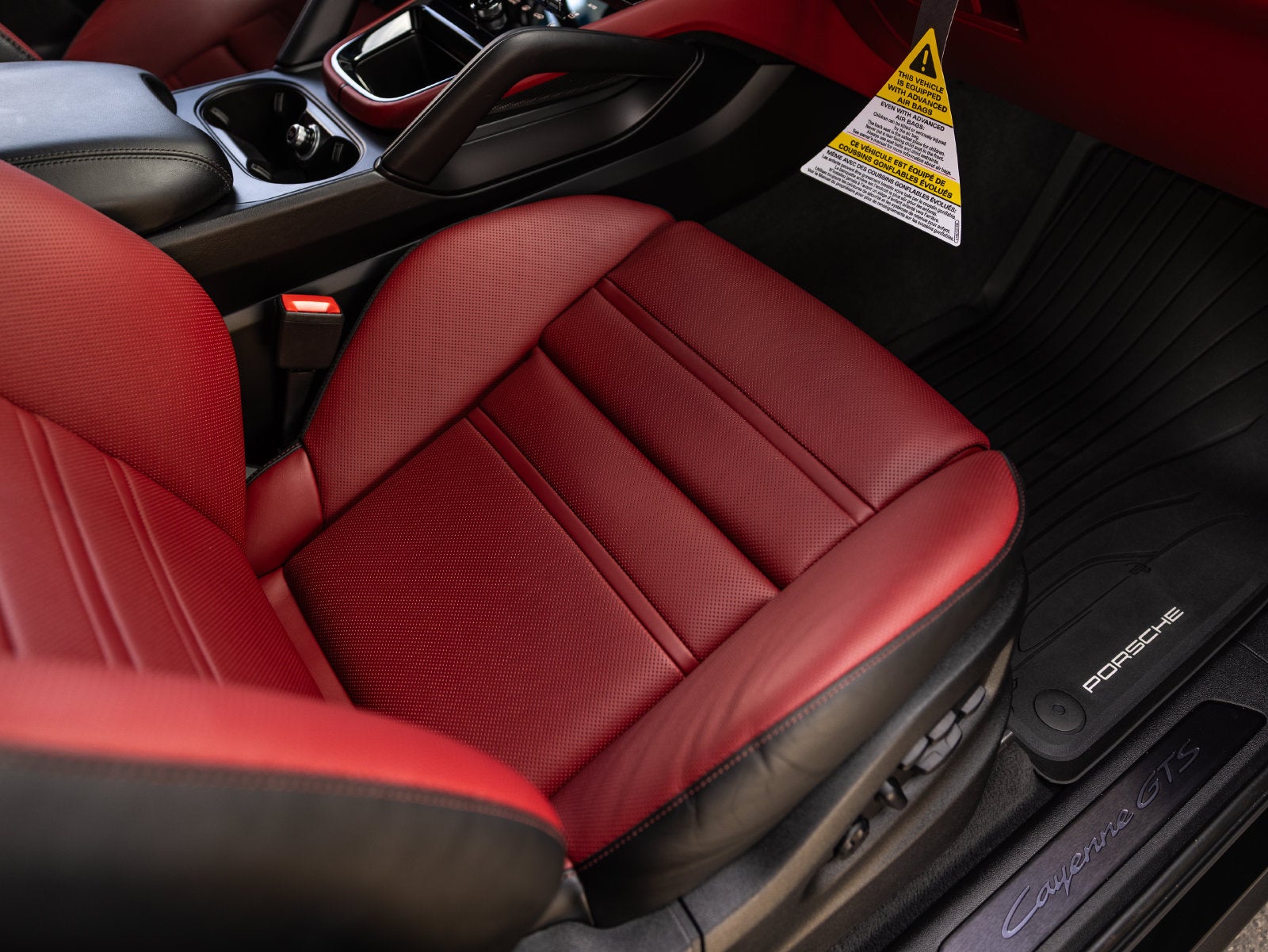 2025 Porsche Cayenne Cayenne GTS Coupe