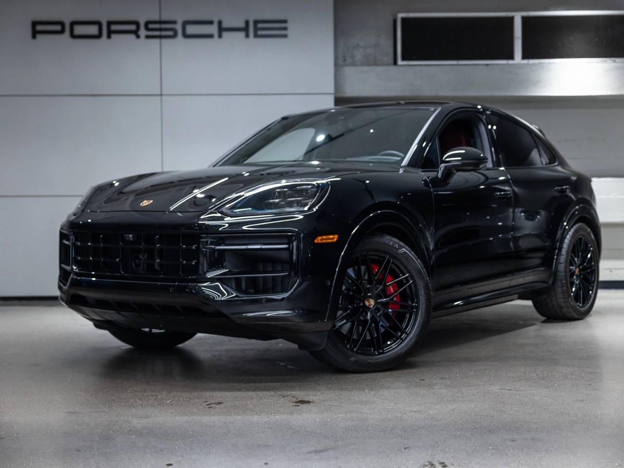 2025 Porsche Cayenne Cayenne GTS Coupe