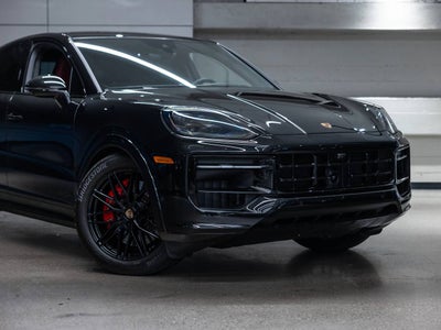 2025 Porsche Cayenne Cayenne GTS Coupe
