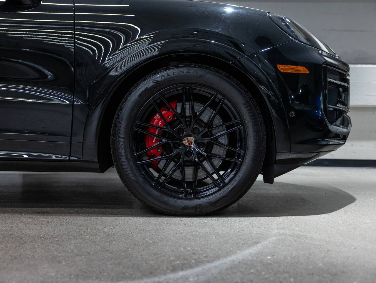 2025 Porsche Cayenne Cayenne GTS Coupe