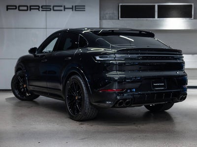 2025 Porsche Cayenne Cayenne GTS Coupe