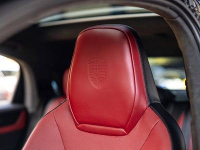2025 Porsche Cayenne Cayenne GTS Coupe