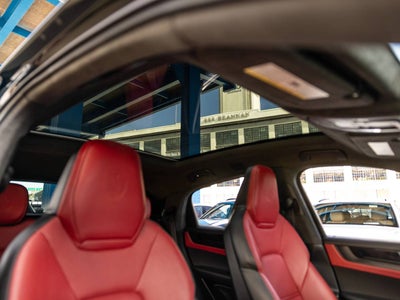 2025 Porsche Cayenne Cayenne GTS Coupe